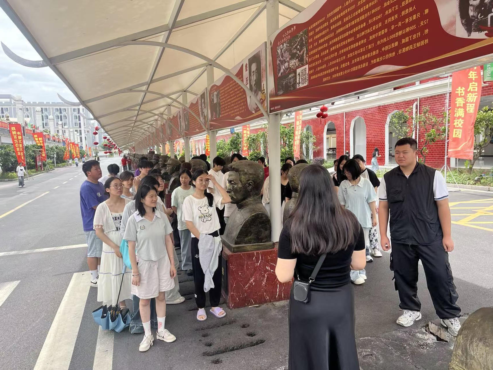 皇冠365官方app