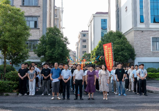 皇冠365官方app